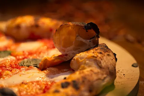 long-fermented burnt. sourdough pizza crust